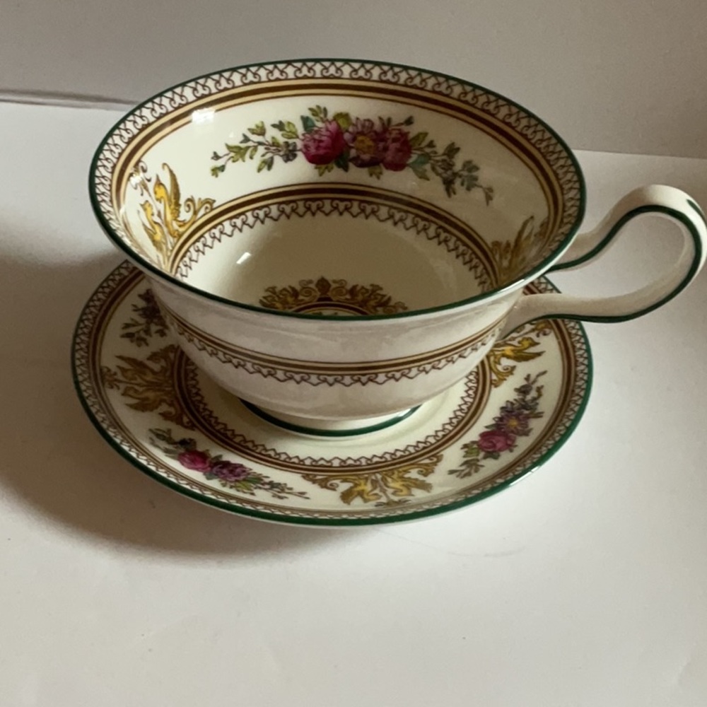 1925 Antique Wedgwood Columbia Teacup Saucer Set Ivory Gold Griffins Art Deco